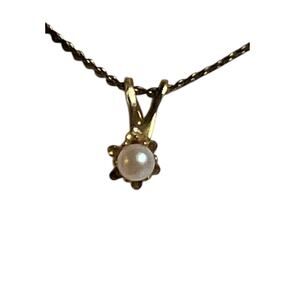 Vintage Pearl Pendant Necklace Gold Tone Minimalist Estate Jewelry
